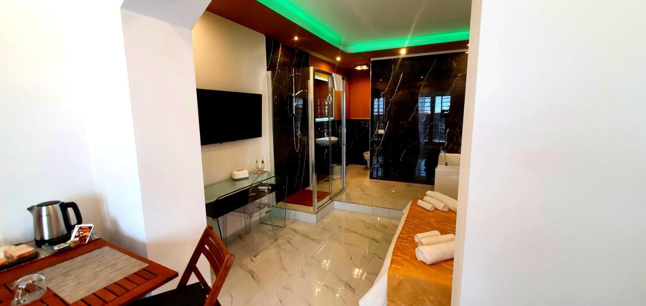 Luxury Bed & Breakfast *